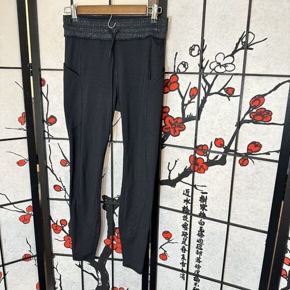 Athleta Pants - Athleta Womens Rainier Tight Legging Size XS Black Zip Pockets Reflective